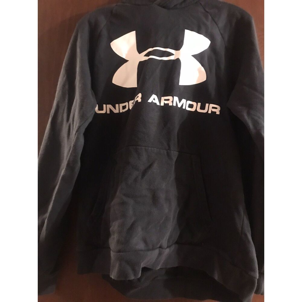 Under Armour black hoodie Size M